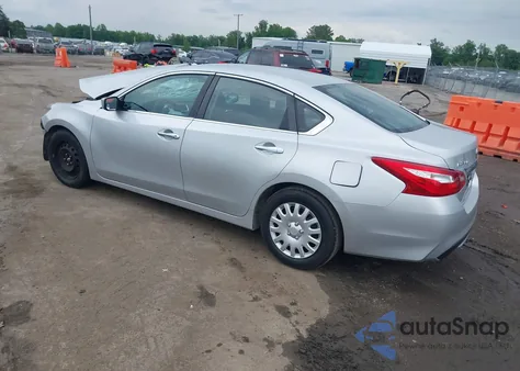 2016 Nissan Altima 2.5/S/Sv/Sl/Sr z USA, uszkodzony, nr VIN 1N4AL3AP8GC234720